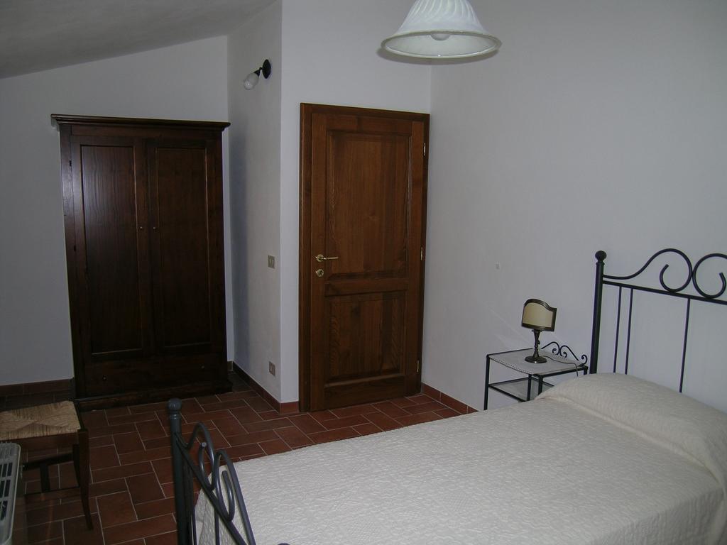 Agriturismo Podere Ossaia Cortona Oda fotoğraf