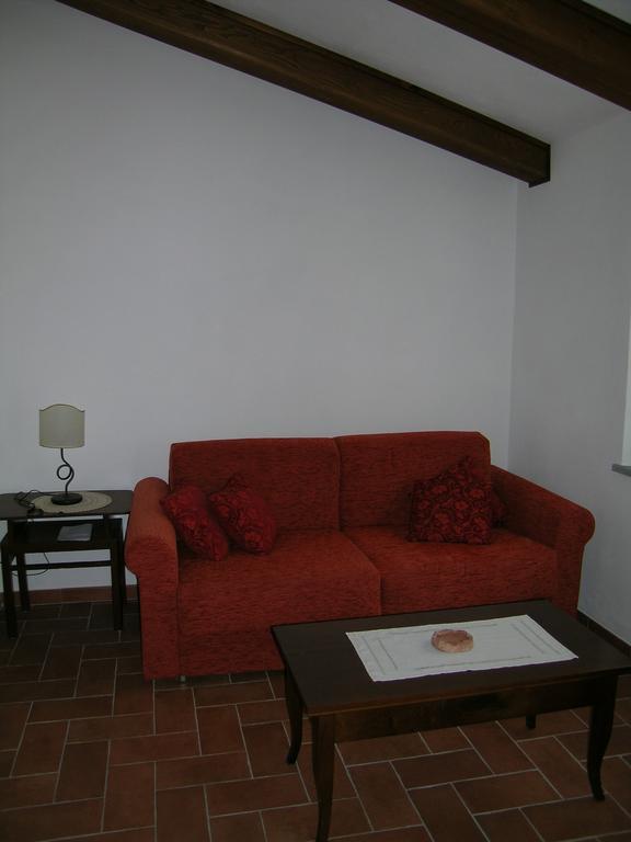 Agriturismo Podere Ossaia Cortona Oda fotoğraf