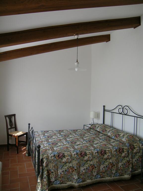 Agriturismo Podere Ossaia Cortona Oda fotoğraf
